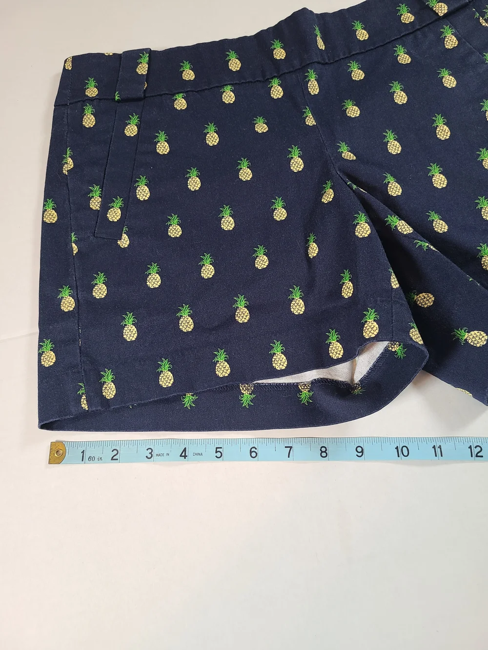 J. Crew Womens 6 Cotton Blend Navy Pineapple-Print Chino Shorts Side Zip